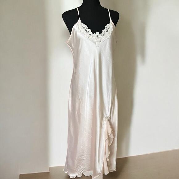 Expressions by CA Dynasty Women’s Night Gown Peach Size XL - Picture 1 of 7